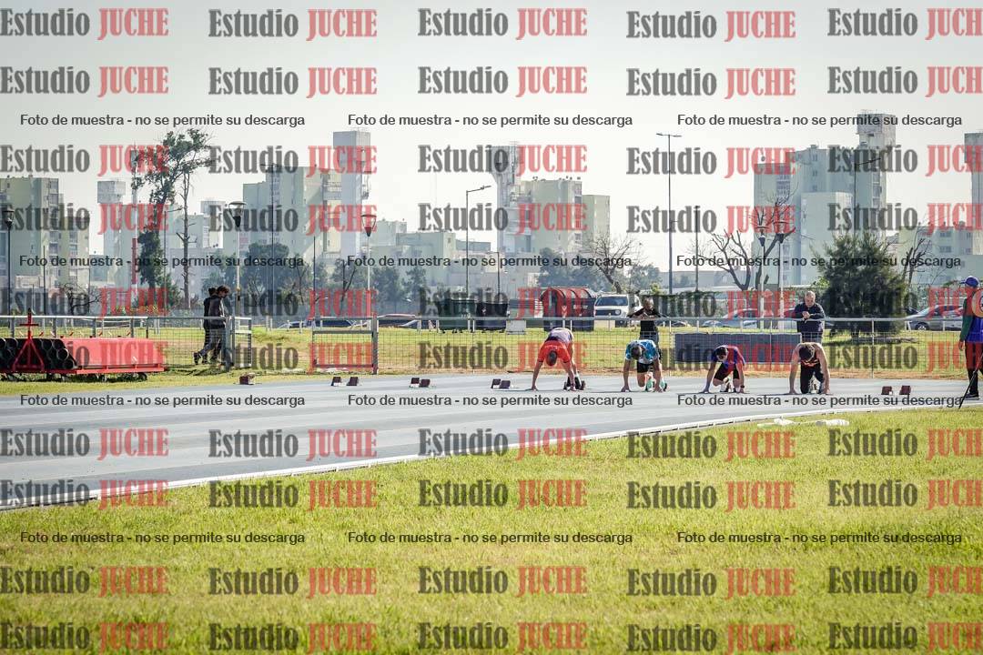 Fotos de los 100 m llanos de varones