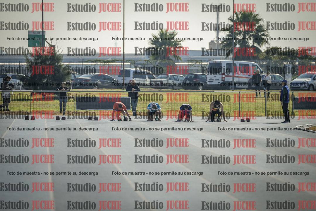 Fotos de los 100 m llanos de varones