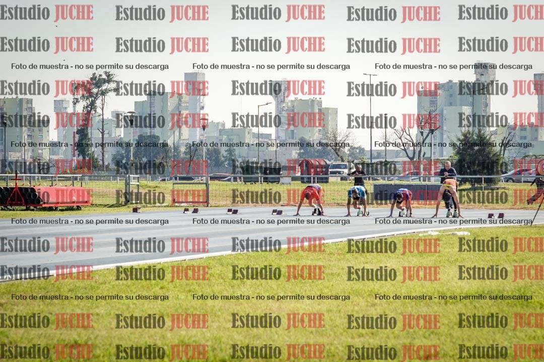 Fotos de los 100 m llanos de varones