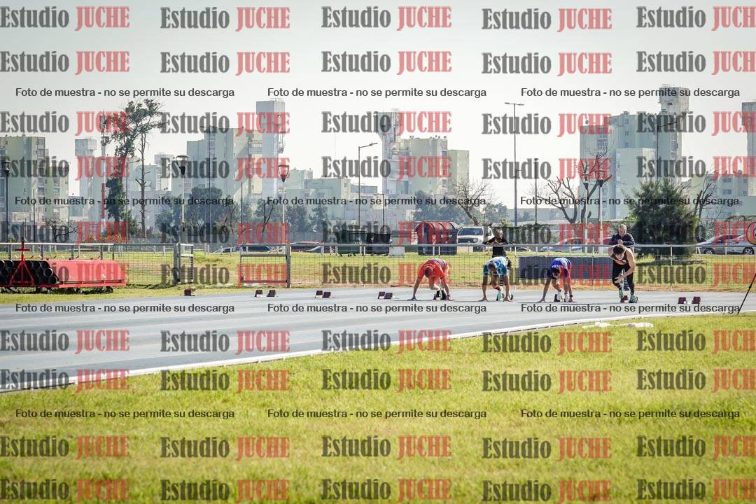 Fotos de los 100 m llanos de varones