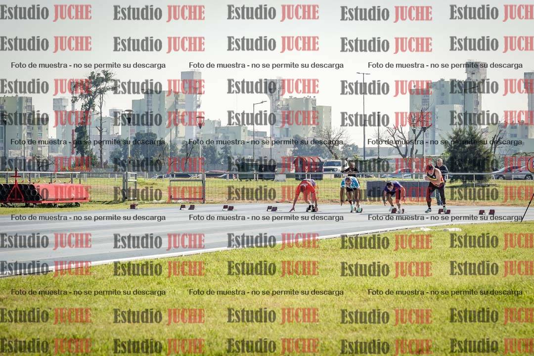 Fotos de los 100 m llanos de varones