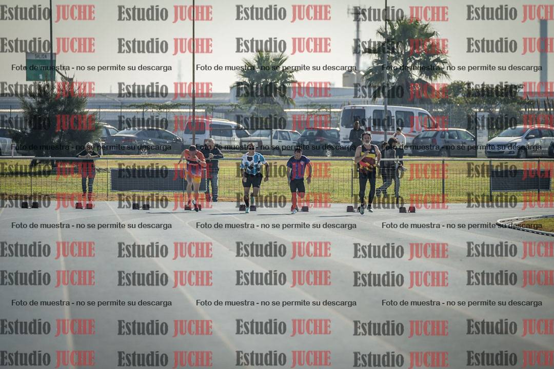 Fotos de los 100 m llanos de varones