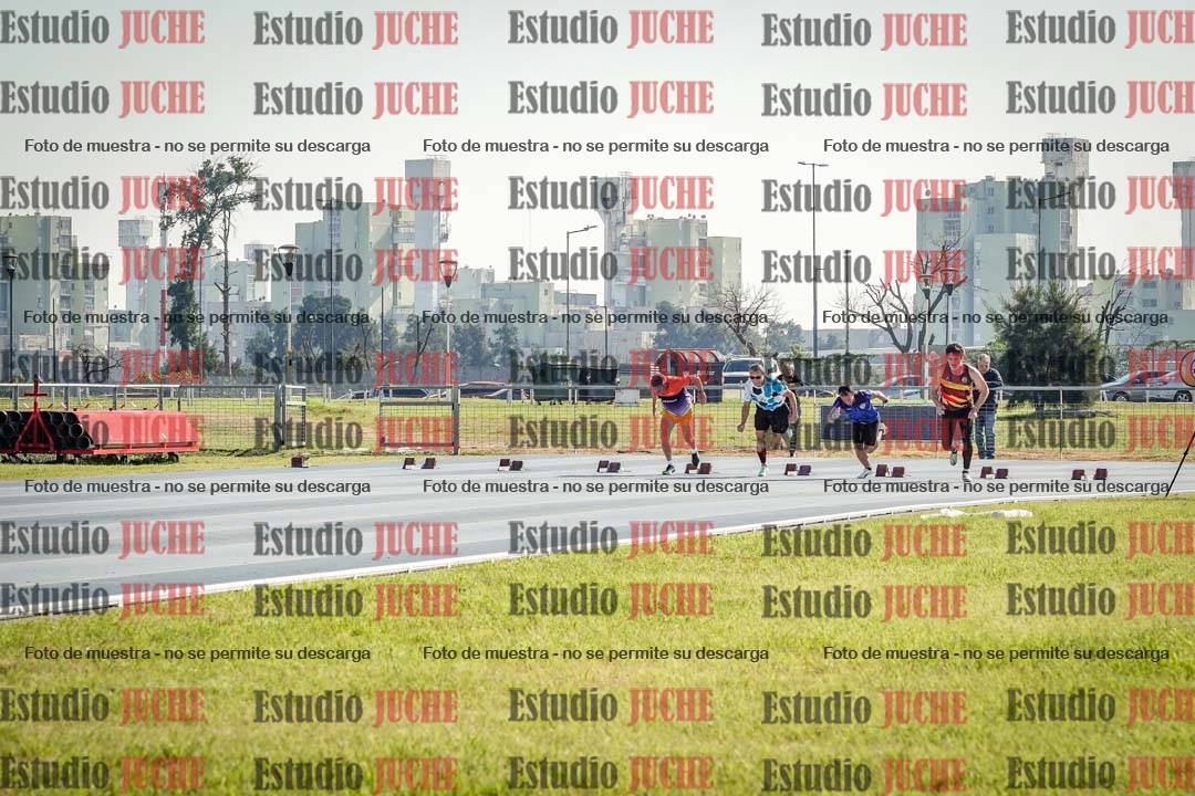 Fotos de los 100 m llanos de varones