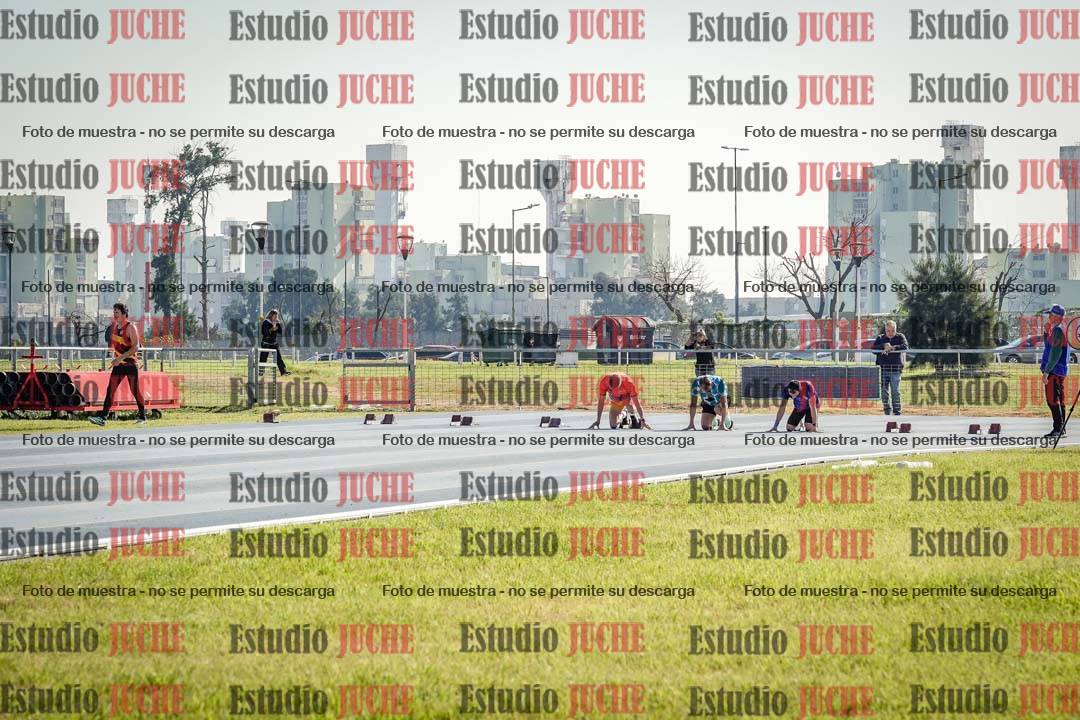 Fotos de los 100 m llanos de varones