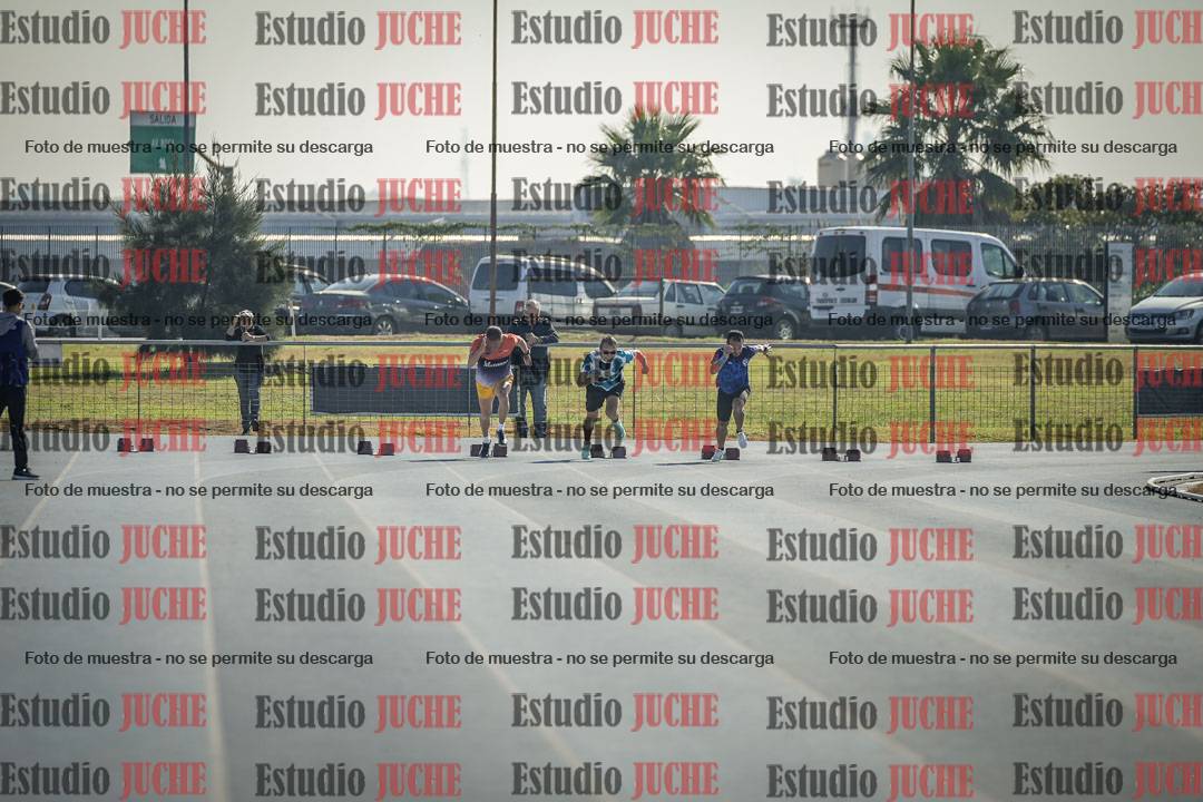 Fotos de los 100 m llanos de varones