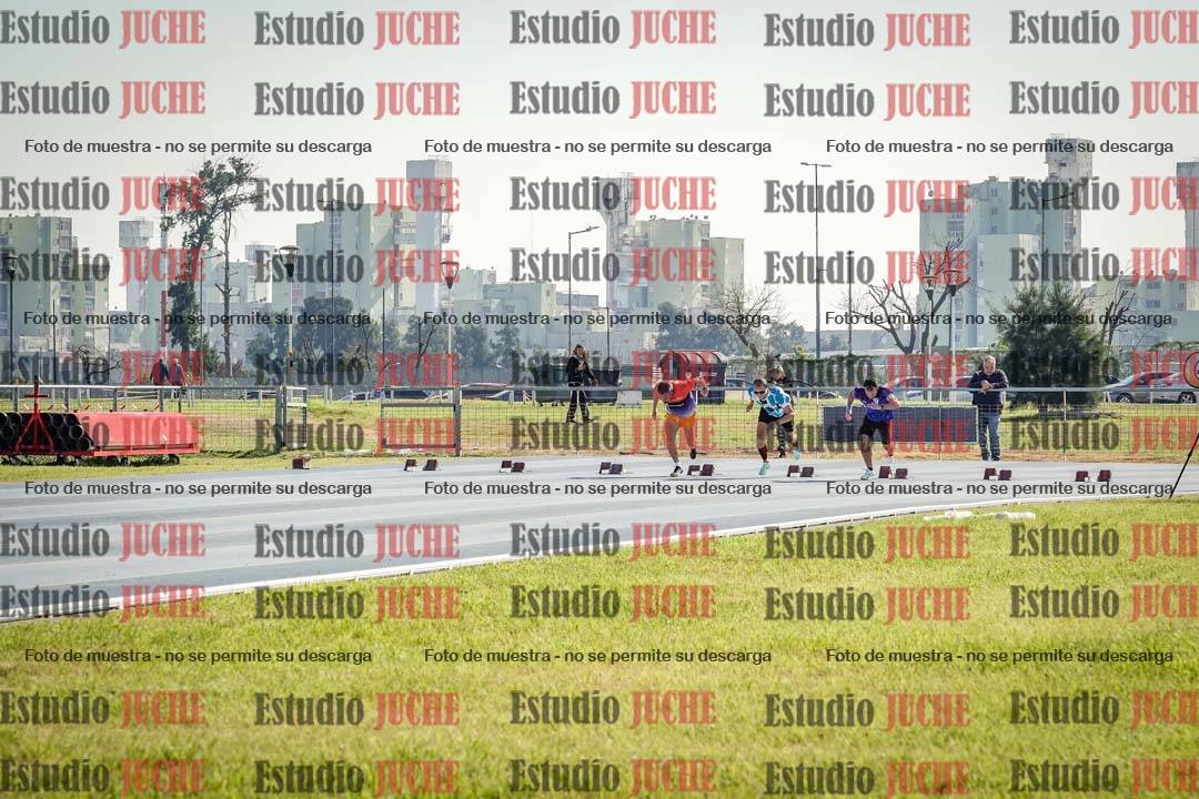 Fotos de los 100 m llanos de varones
