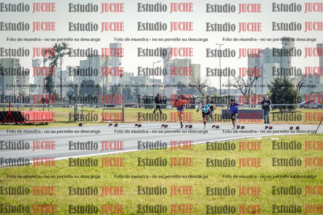 Fotos de los 100 m llanos de varones