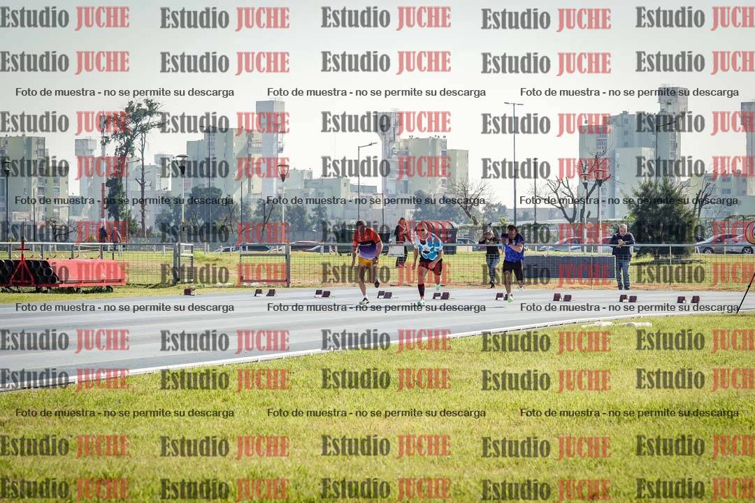 Fotos de los 100 m llanos de varones