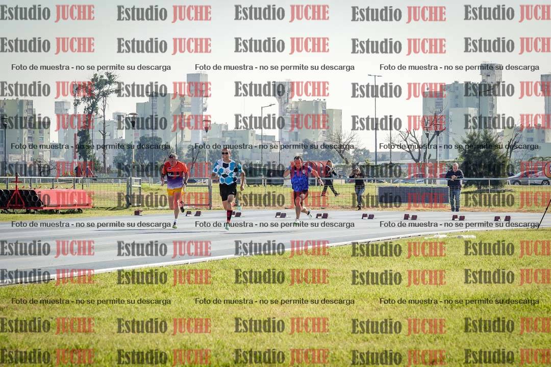 Fotos de los 100 m llanos de varones