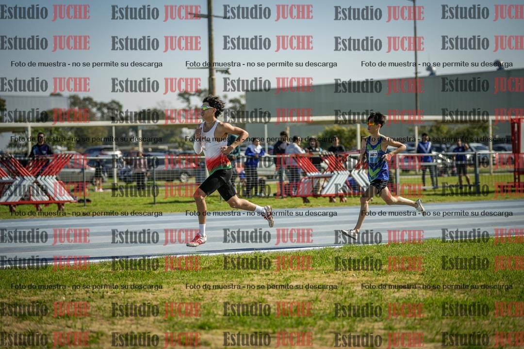 Fotos de los 600 m llanos de varones