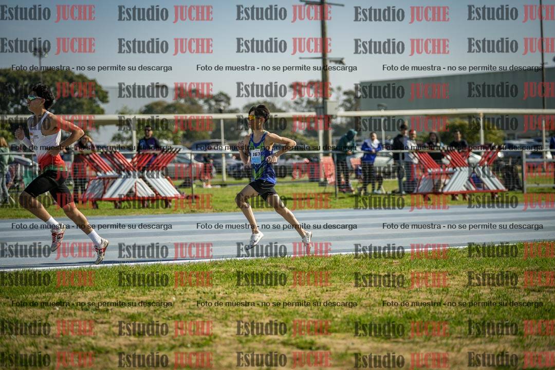 Fotos de los 600 m llanos de varones