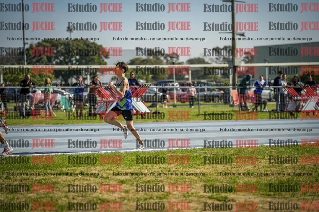 Fotos de los 600 m llanos de varones