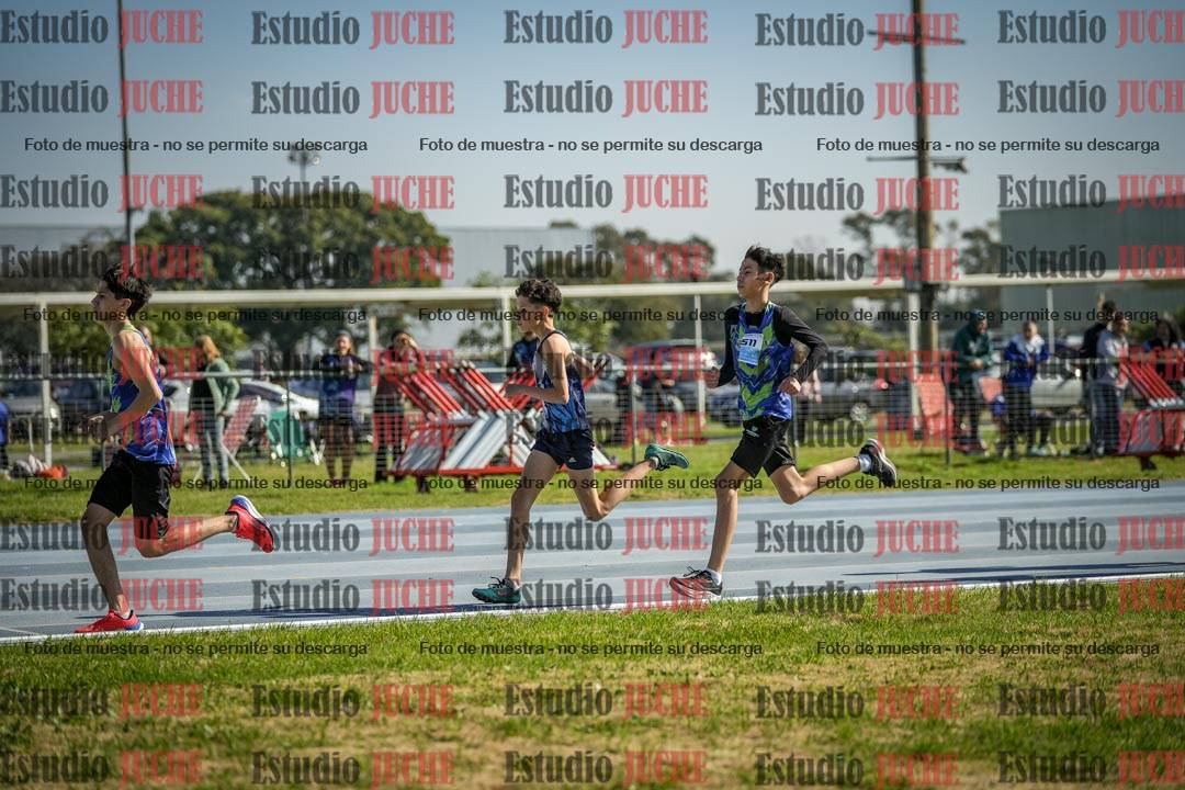 Fotos de los 600 m llanos de varones
