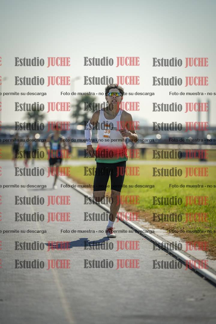 Fotos de los 600 m llanos de varones