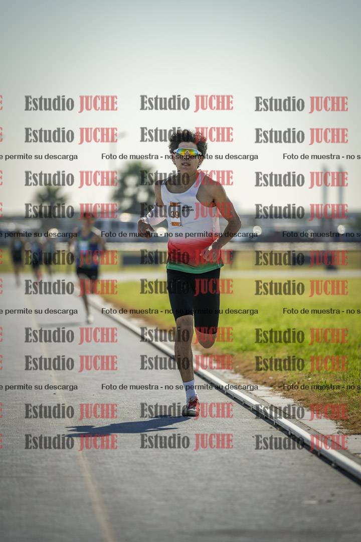 Fotos de los 600 m llanos de varones