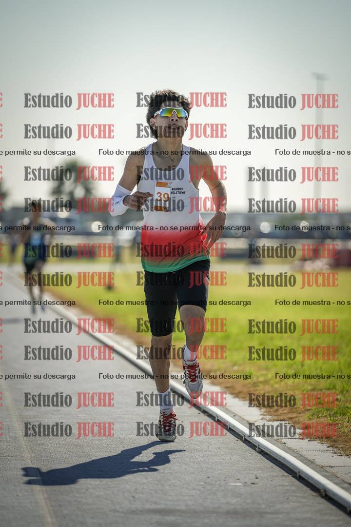 Fotos de los 600 m llanos de varones