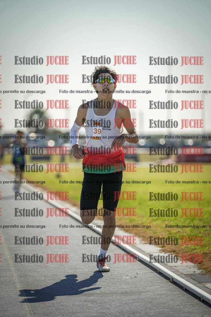 Fotos de los 600 m llanos de varones