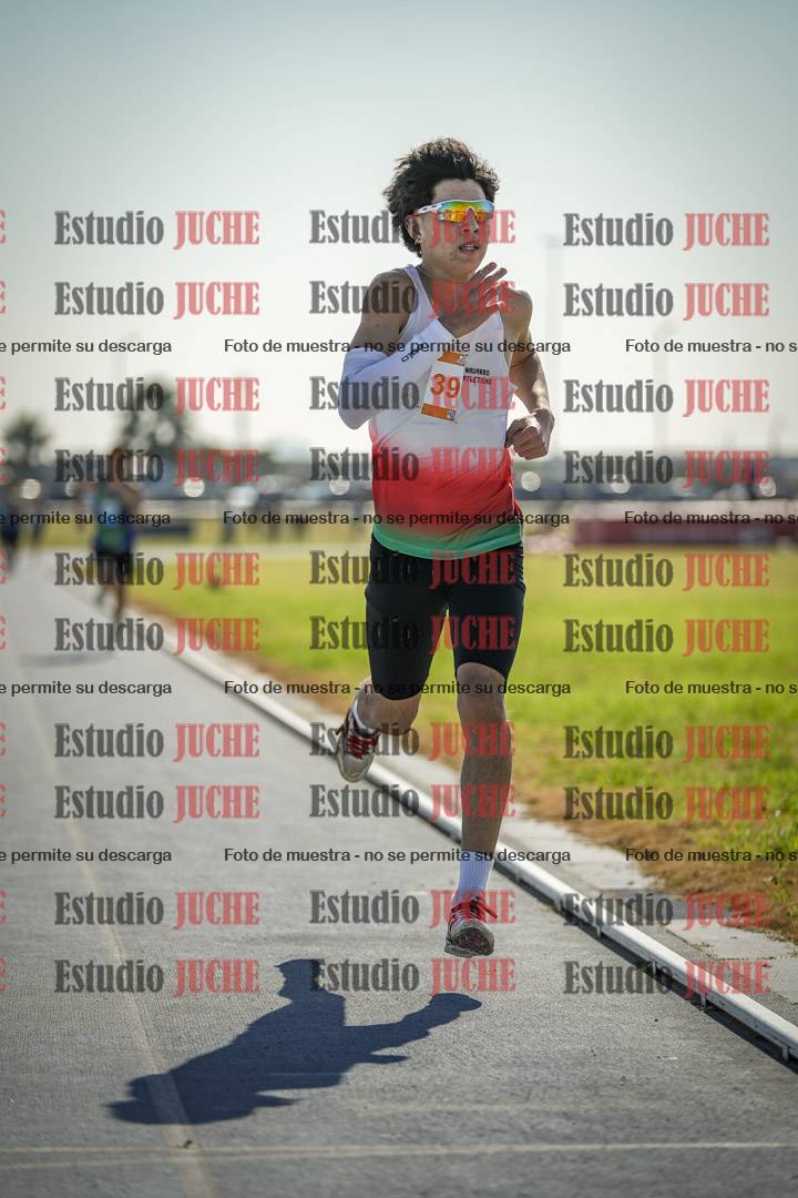 Fotos de los 600 m llanos de varones