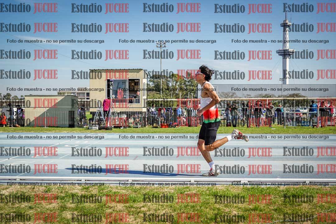 Fotos de los 600 m llanos de varones