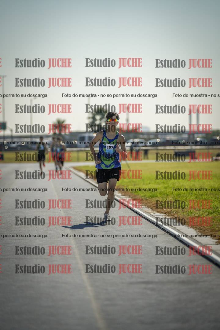 Fotos de los 600 m llanos de varones