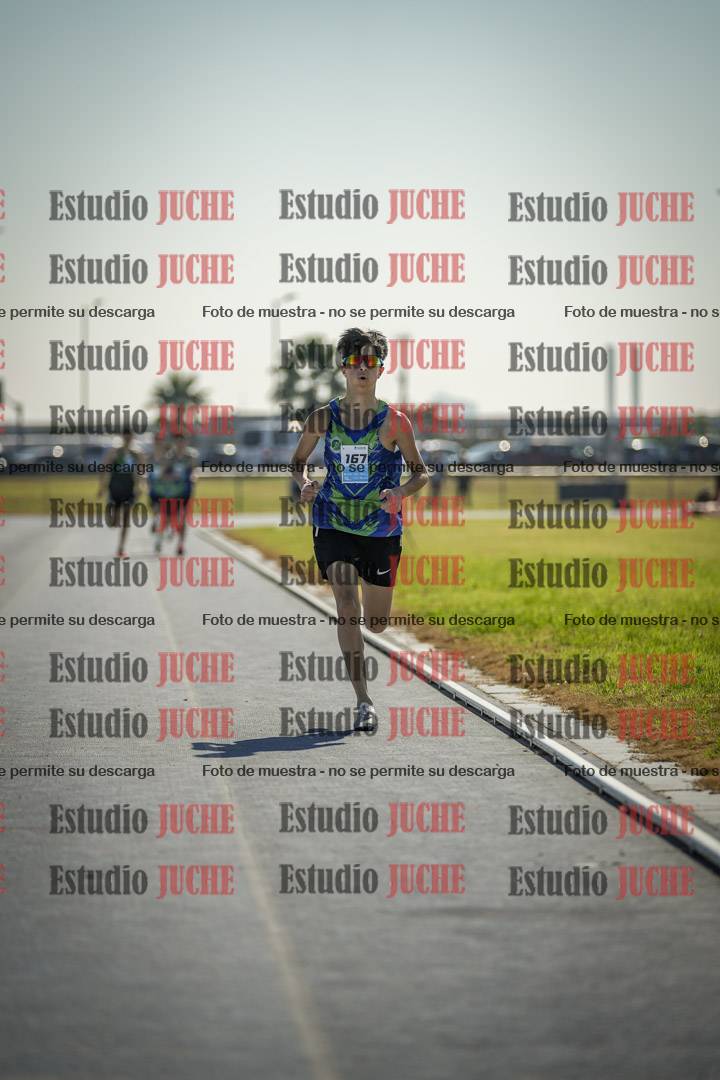 Fotos de los 600 m llanos de varones