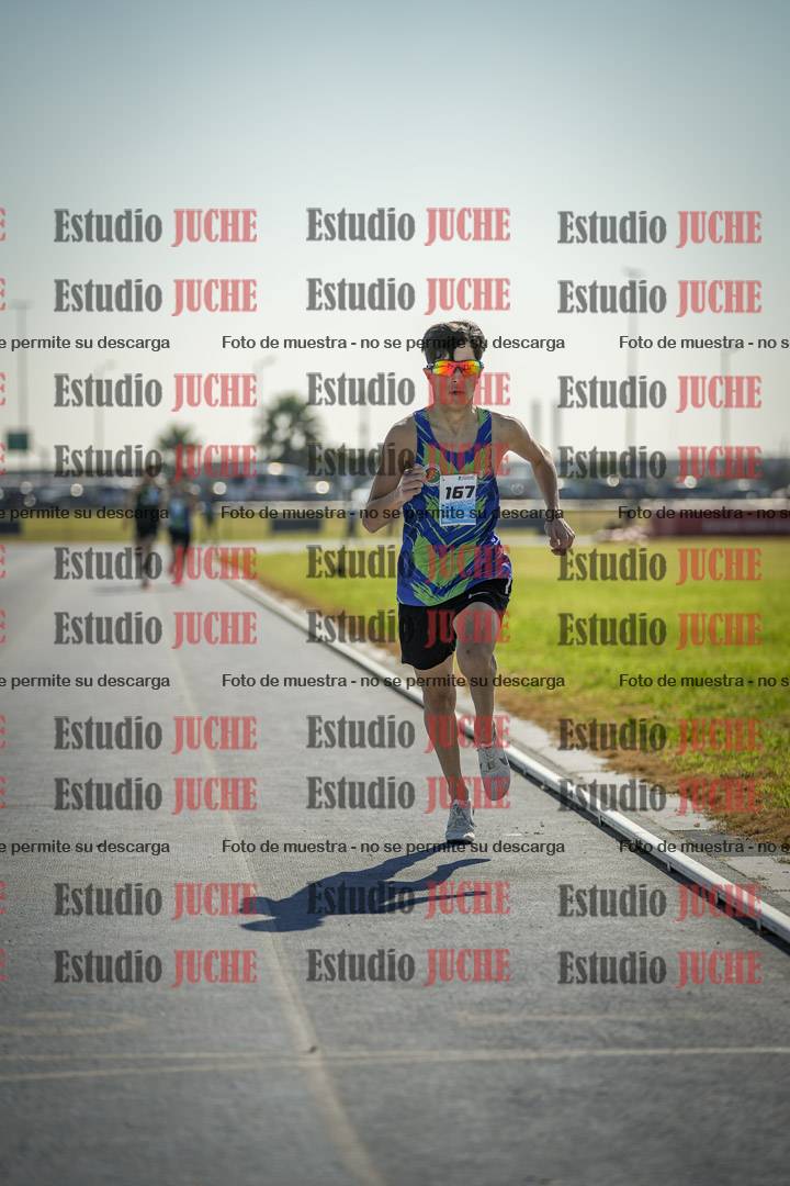 Fotos de los 600 m llanos de varones