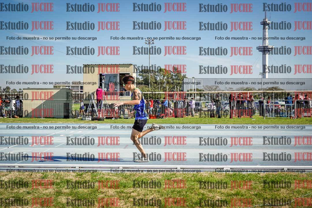Fotos de los 600 m llanos de varones