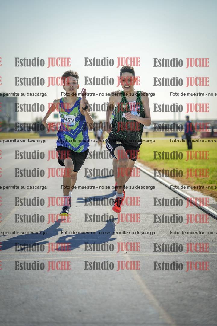 Fotos de los 600 m llanos de varones