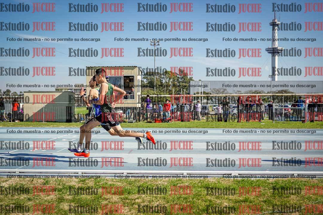 Fotos de los 600 m llanos de varones