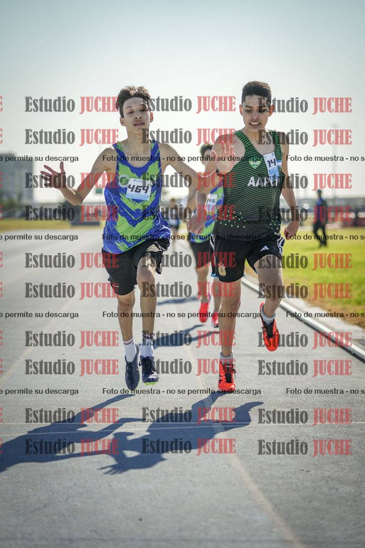 Fotos de los 600 m llanos de varones