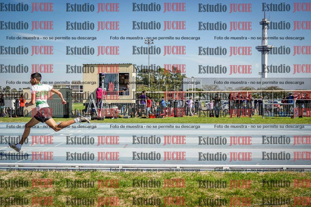 Fotos de los 600 m llanos de varones