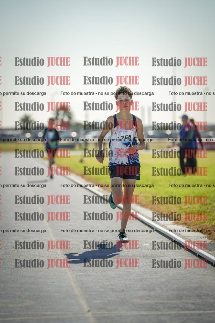 Fotos de los 600 m llanos de varones