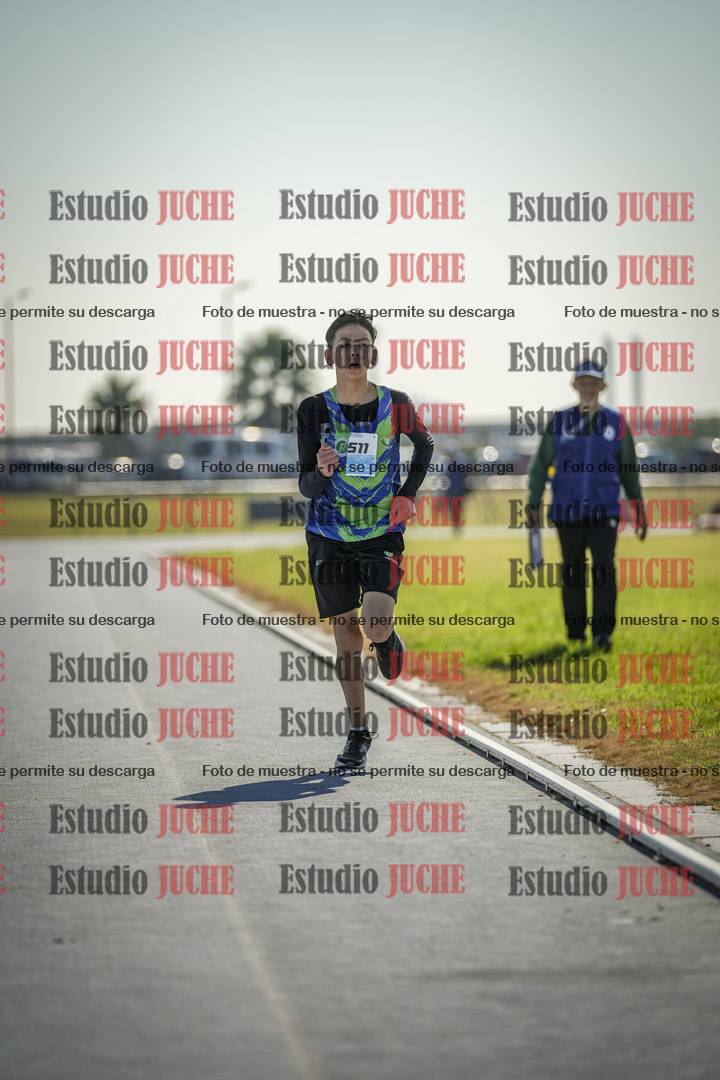 Fotos de los 600 m llanos de varones