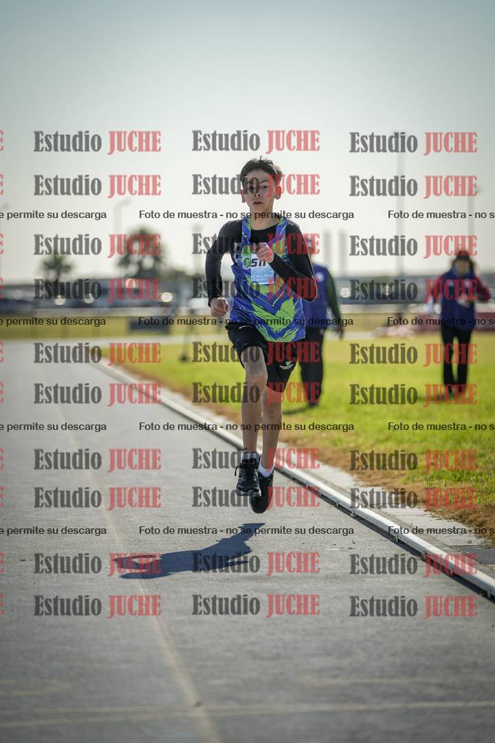 Fotos de los 600 m llanos de varones