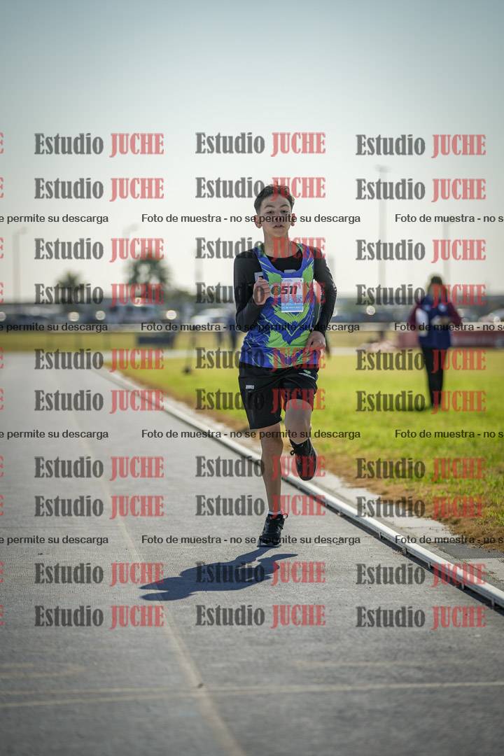 Fotos de los 600 m llanos de varones