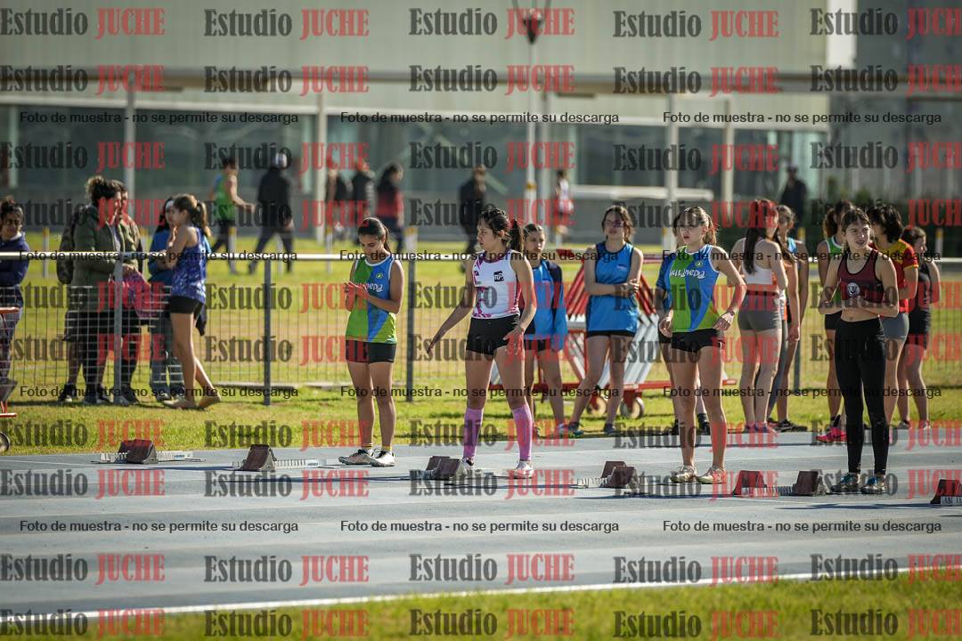 Fotos de los 80 m llanos de mujeres