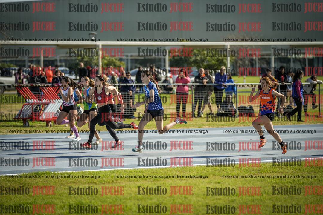 Fotos de los 80 m llanos de mujeres