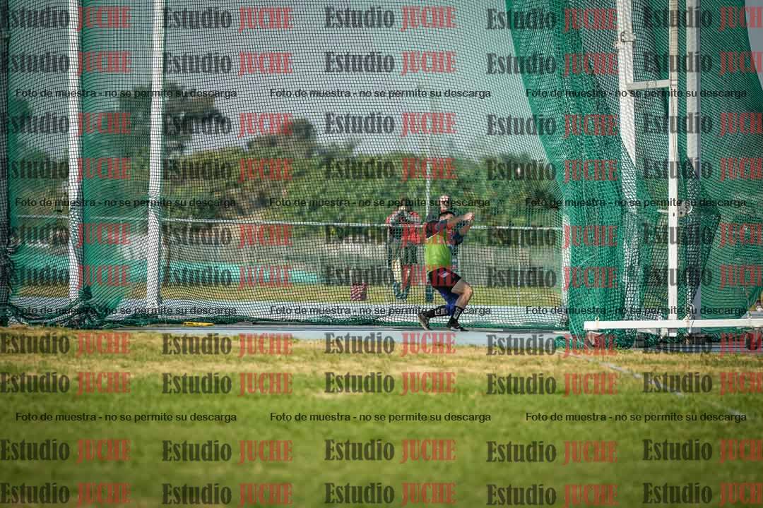 Fotos del lanzamiento de martillo de varones