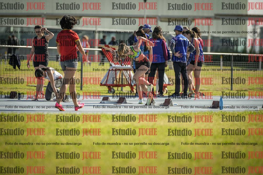 Fotos de los 80 m llanos de mujeres