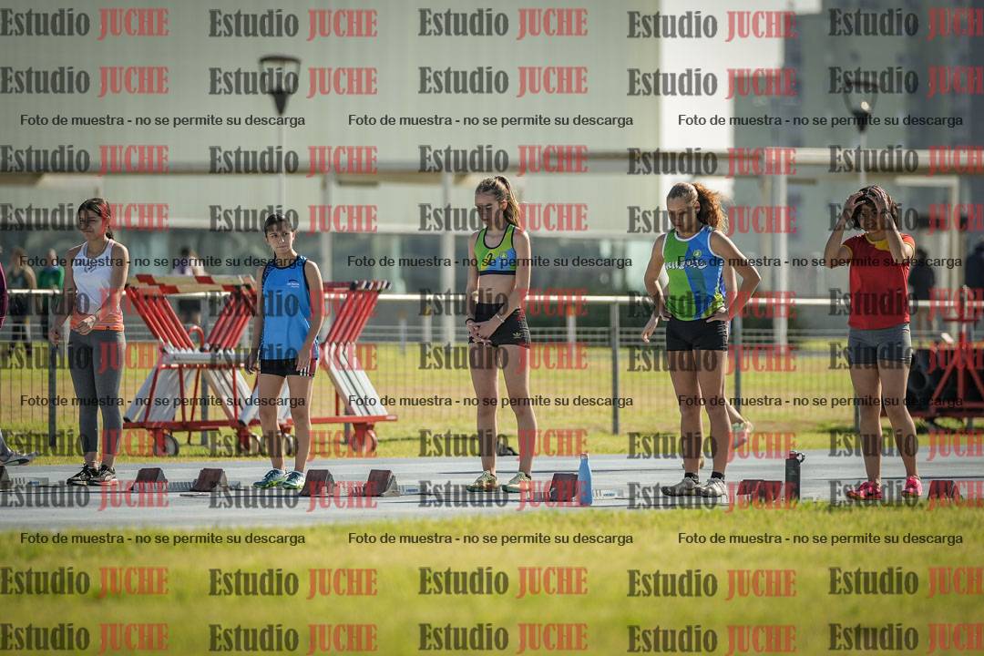 Fotos de los 80 m llanos de mujeres