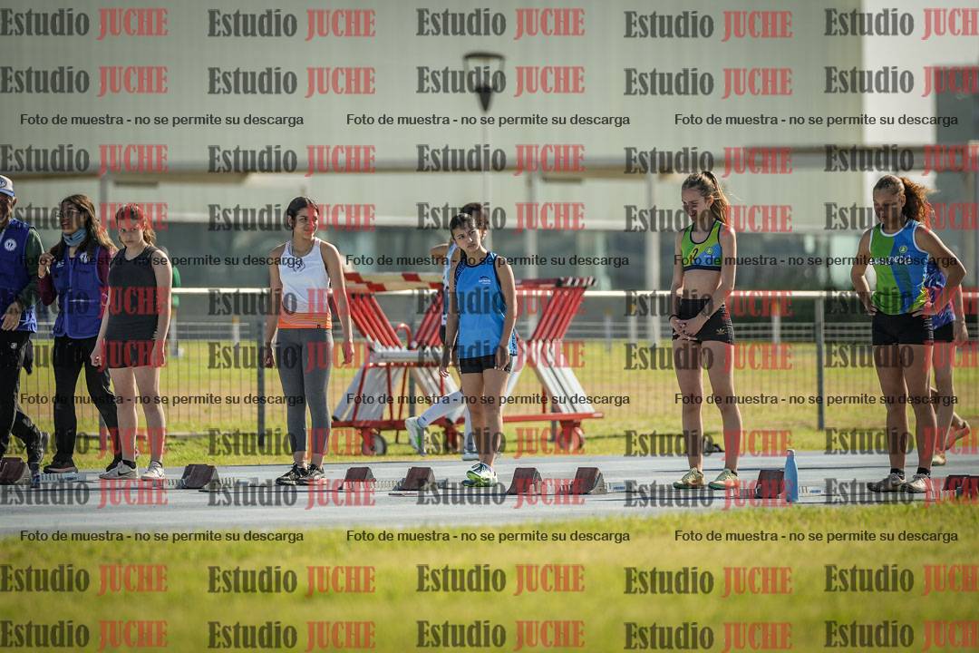 Fotos de los 80 m llanos de mujeres