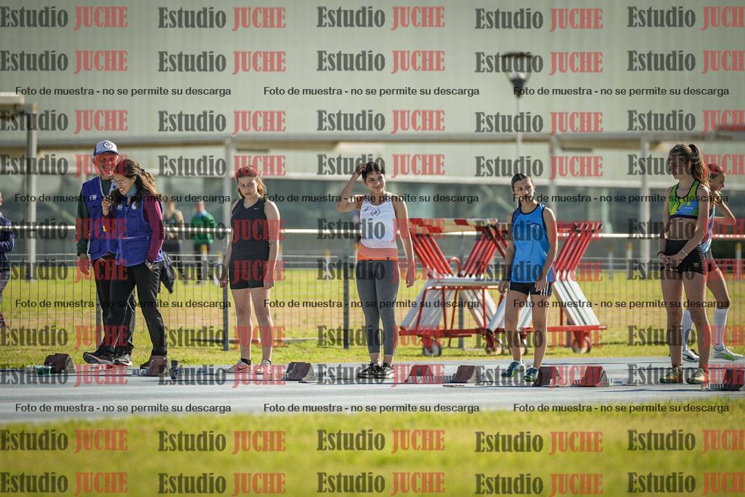Fotos de los 80 m llanos de mujeres
