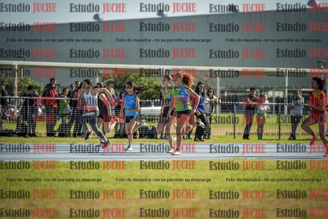 Fotos de los 80 m llanos de mujeres