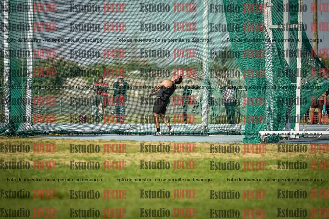 Fotos del lanzamiento de martillo de varones