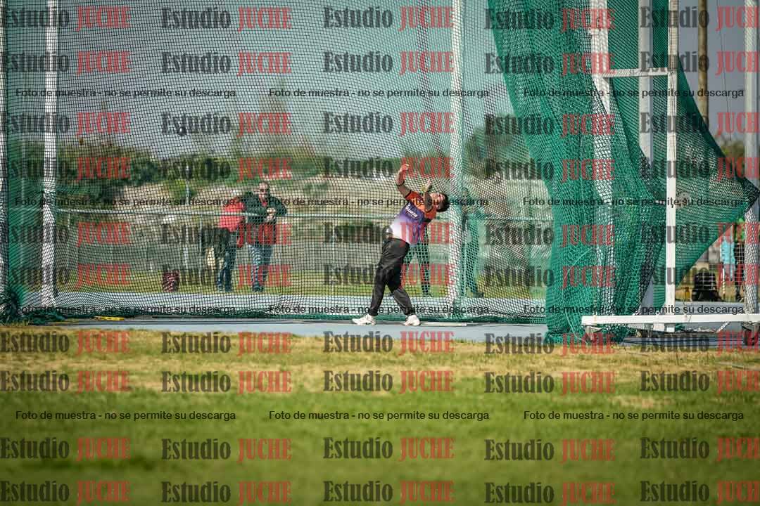 Fotos del lanzamiento de martillo de varones