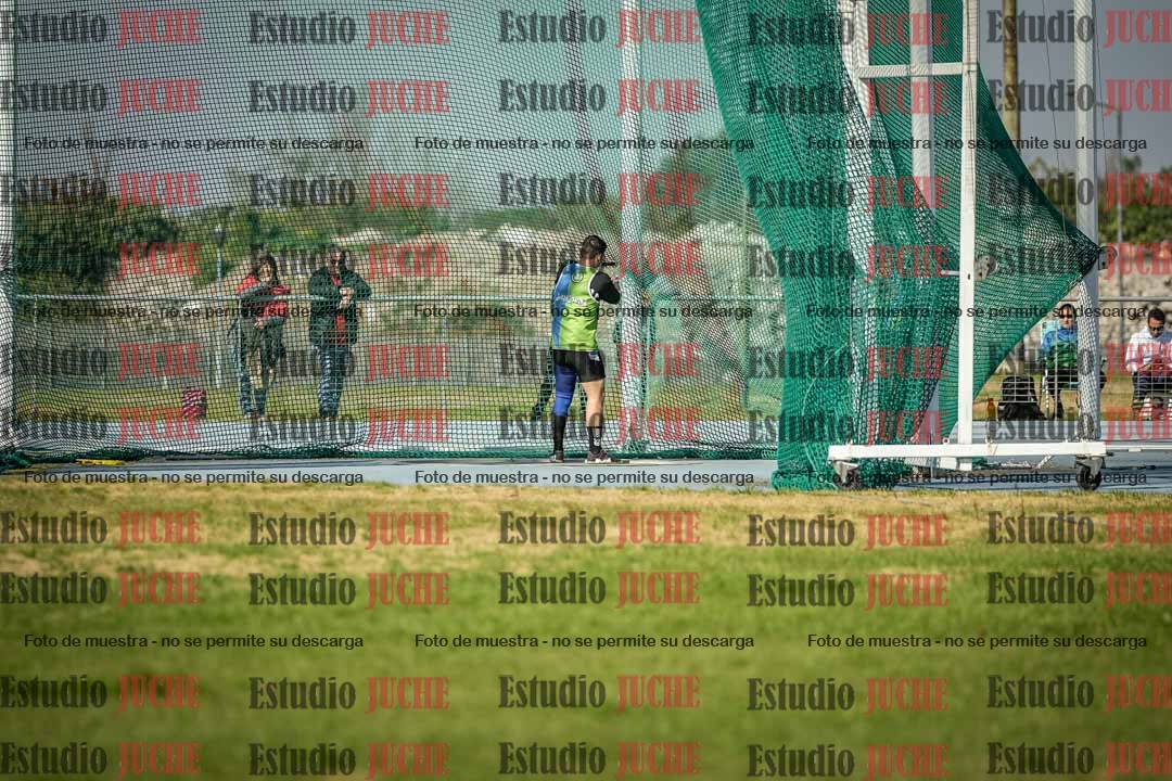 Fotos del lanzamiento de martillo de varones