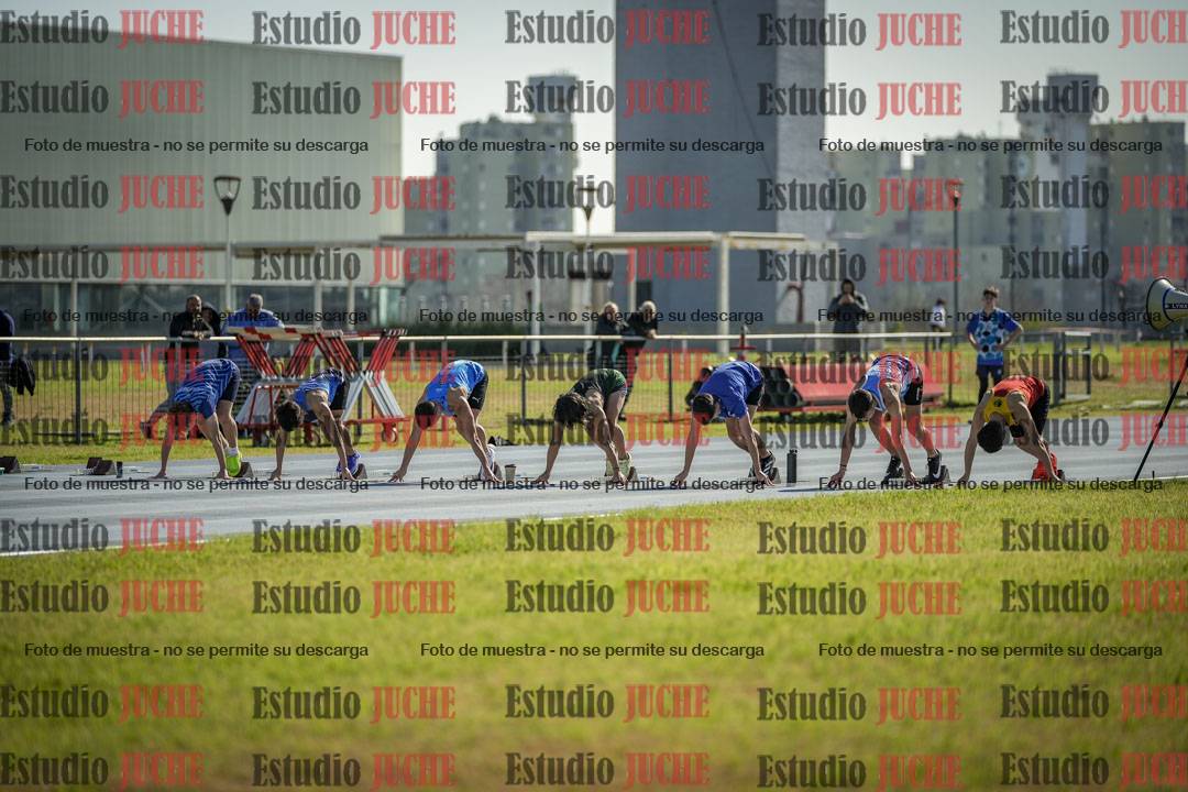 Fotos de los 80 m llanos de varones