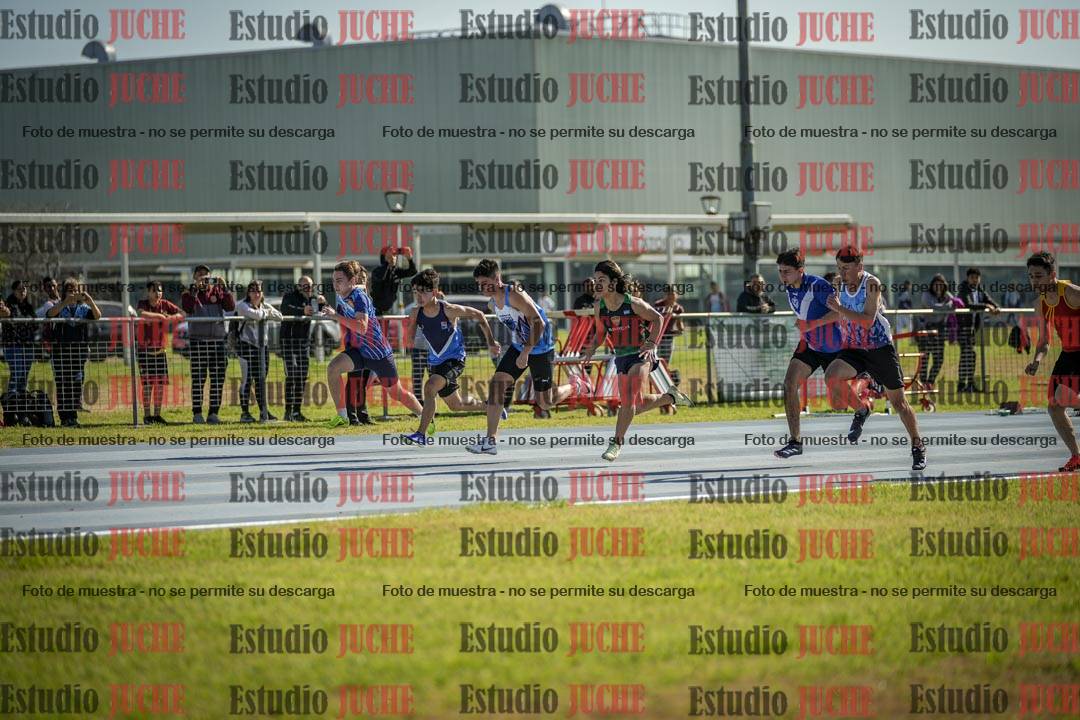 Fotos de los 80 m llanos de varones