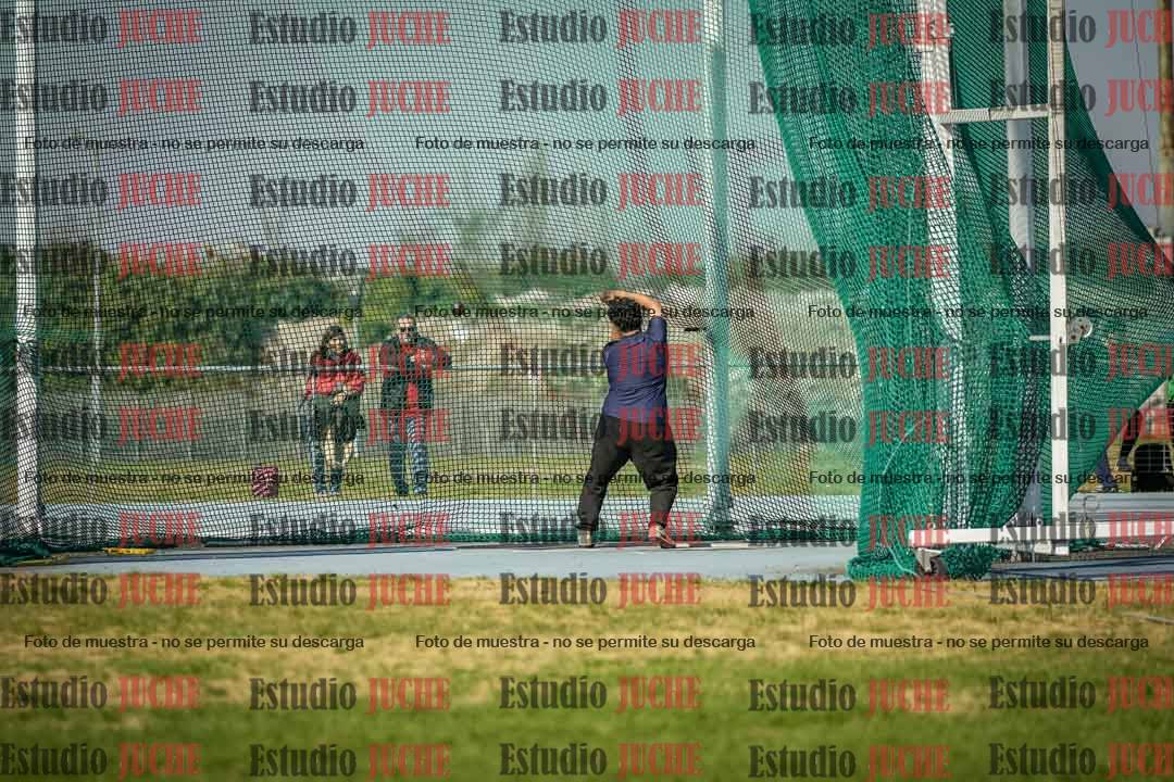 Fotos del lanzamiento de martillo de varones