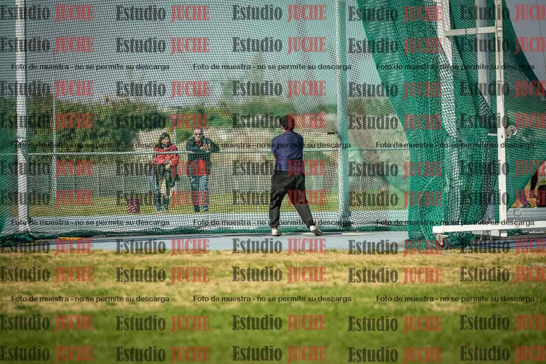 Fotos del lanzamiento de martillo de varones